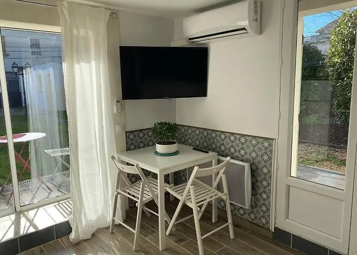 Charmant Studio Avec Jardin